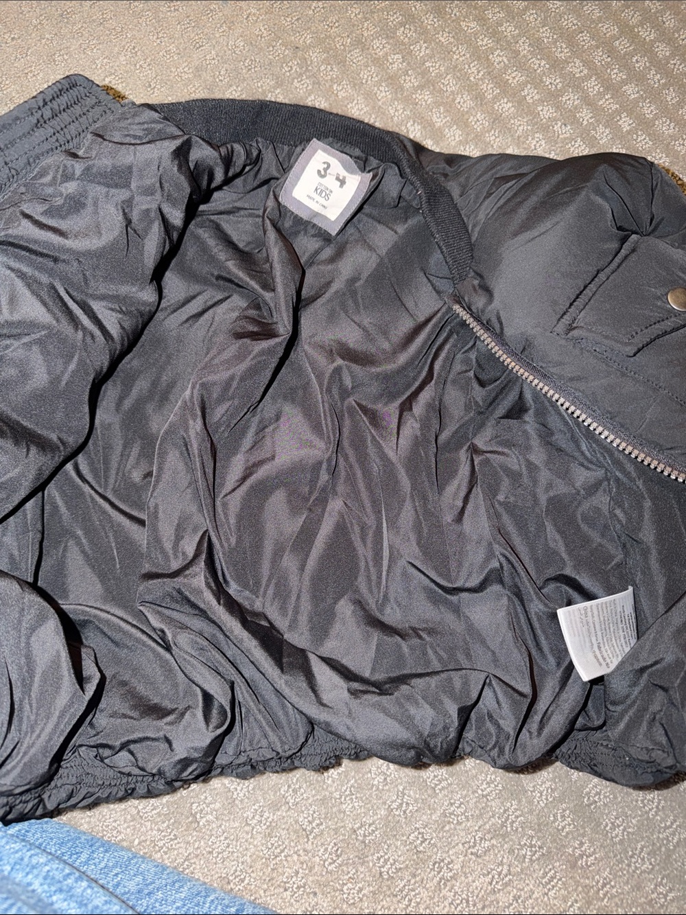 Cotton On Kids Fluffy warm Black Puffer Bomber Jacket - Picture 4 of 5